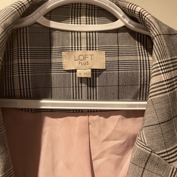 Loft Plus black white and pink plaid blazer - Picture 2 of 3